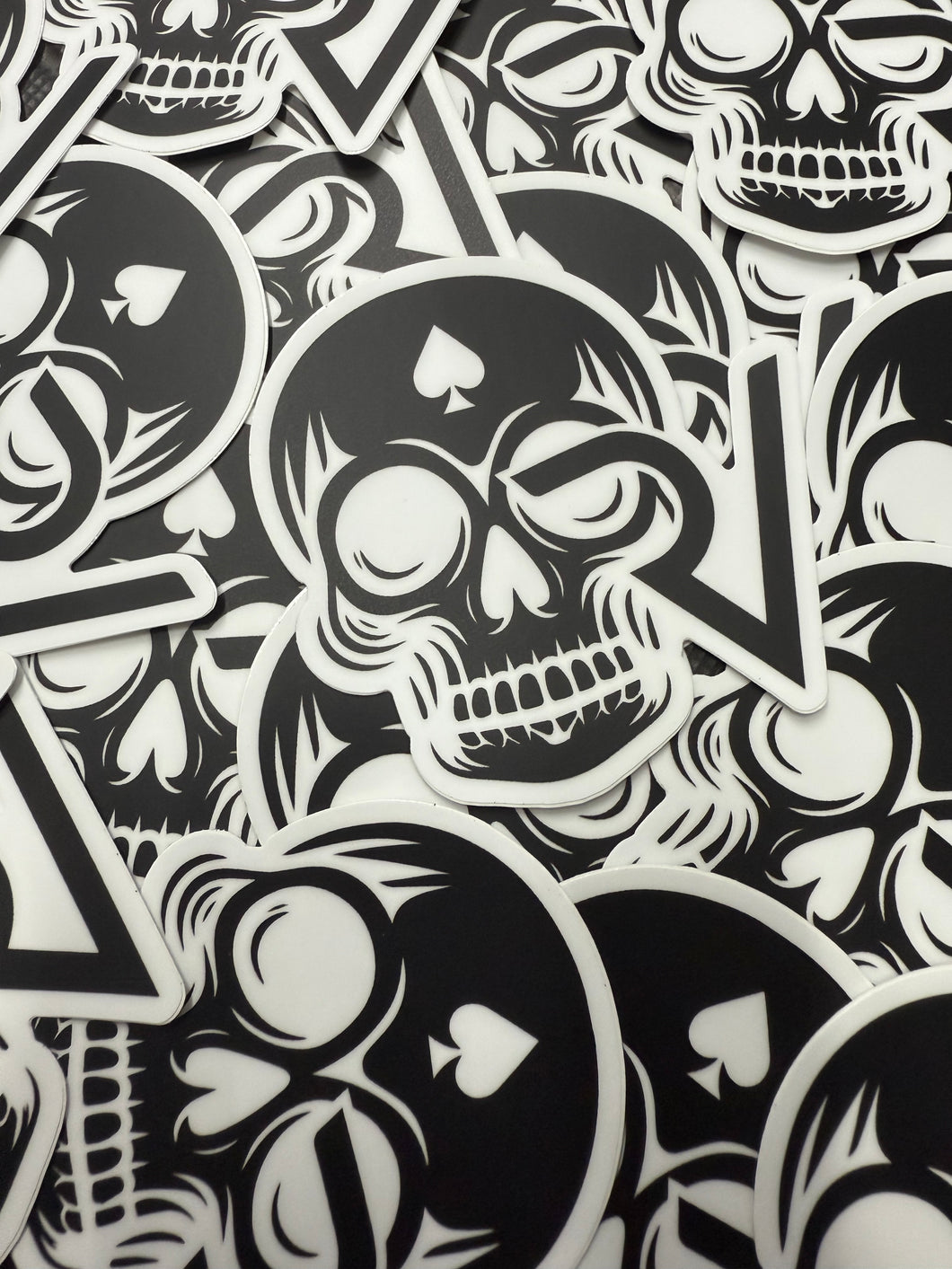 RV SKULL SLAP STICKER