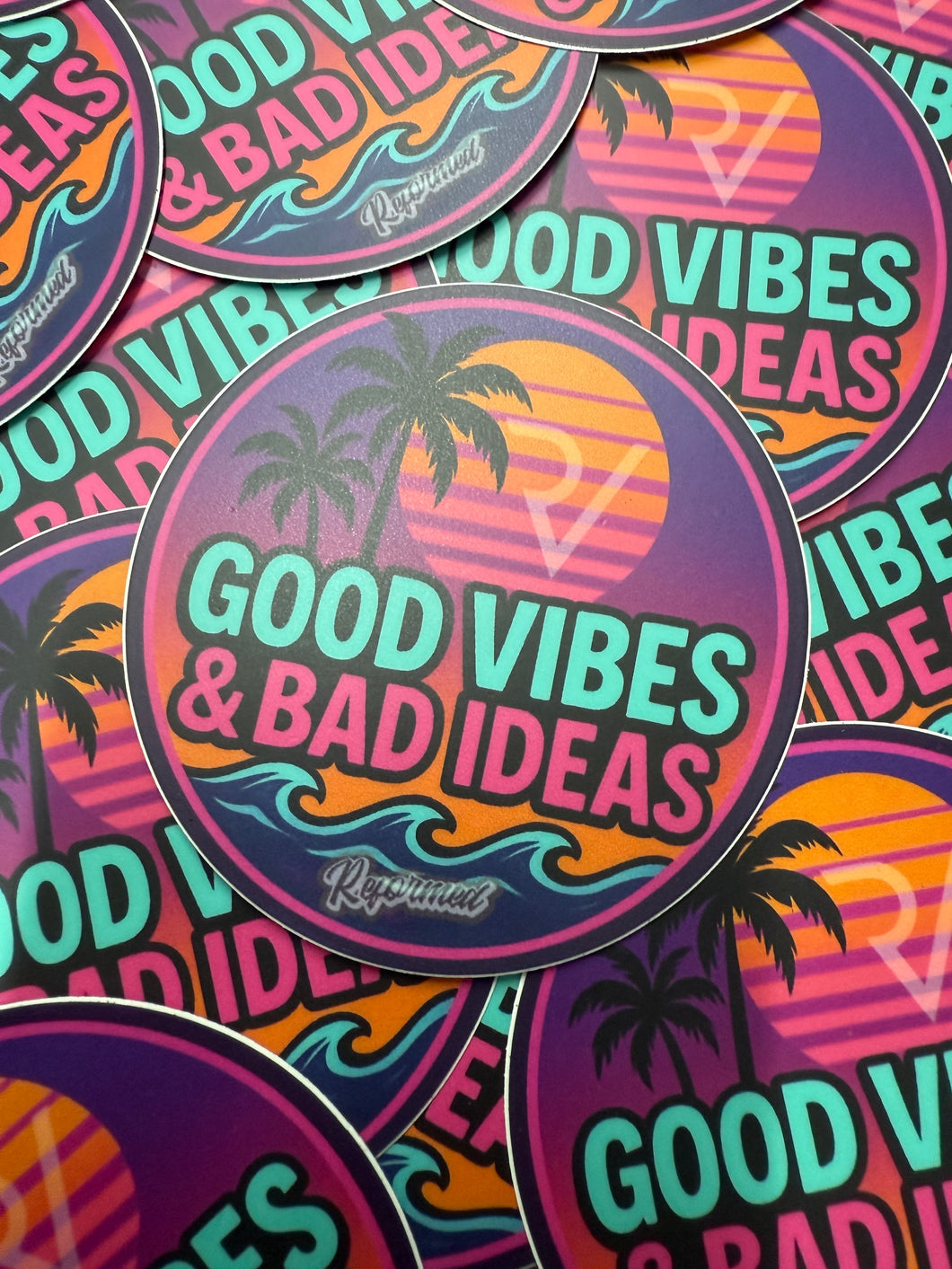 GOOD VIBES & BAD IDEAS ROUND SLAP