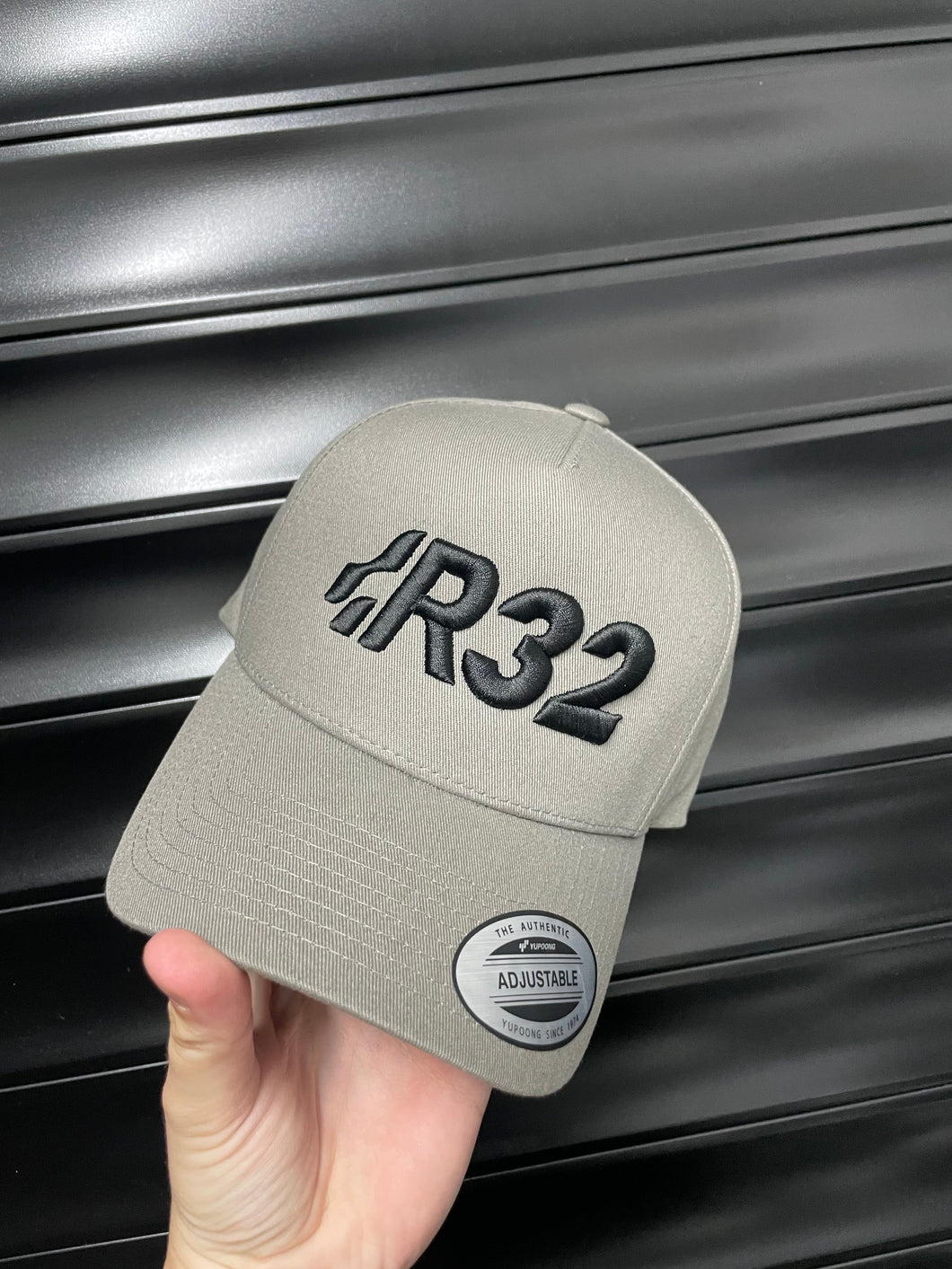 R32 3D Embroidered Cap GREY